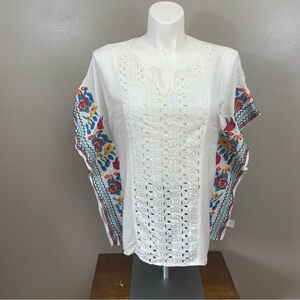 Andree By Unit women’s Small/Medium Embroidered Boho Tunic Top Swim Cover White